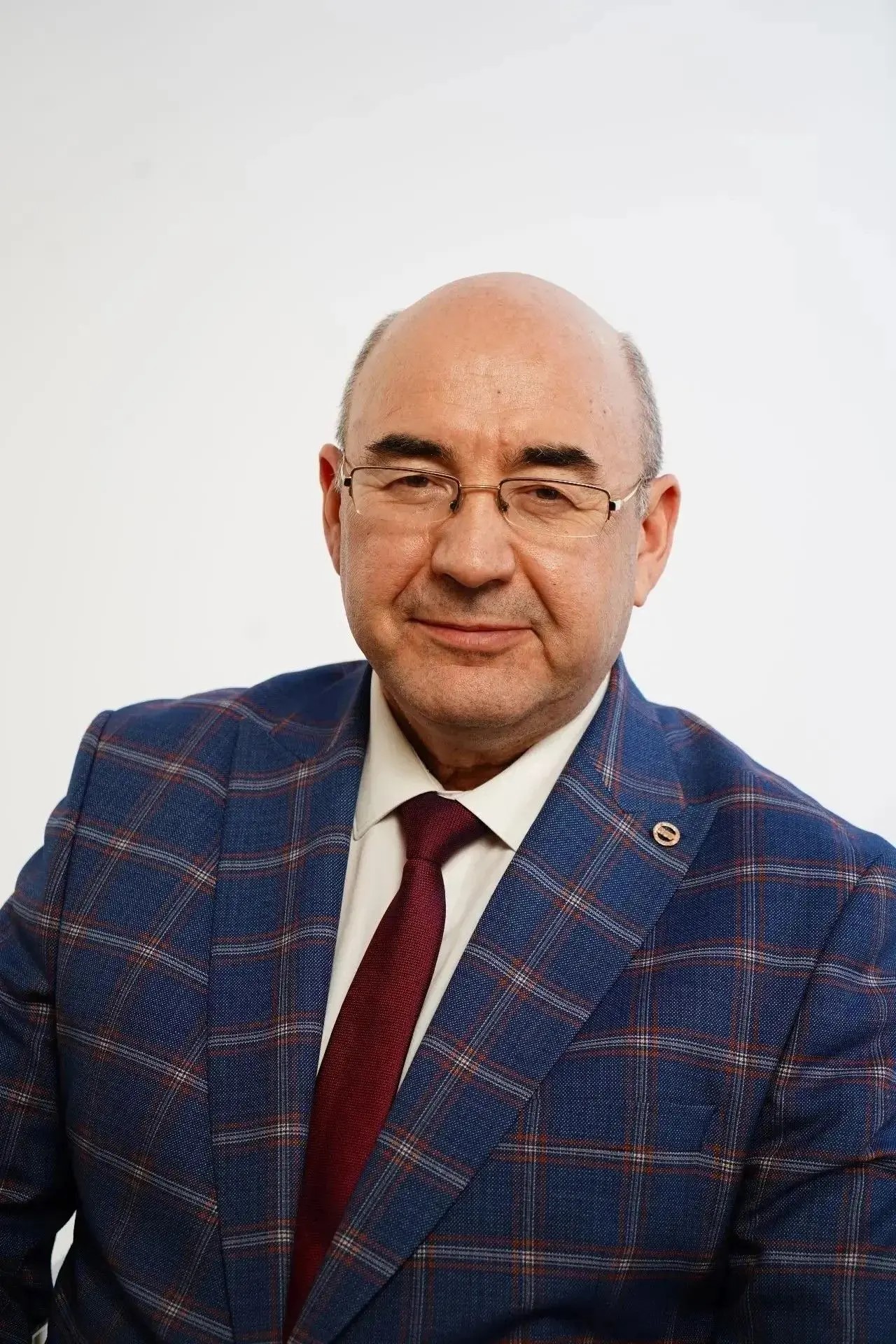 Радиф Замалетдинов, директор института
